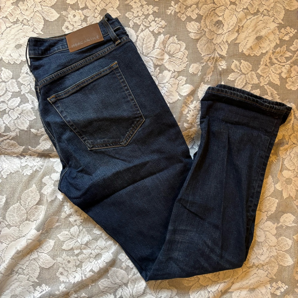 Jcrew Men's Relaxed Fit Jeans in Deep Indigo - Picture 1 of 3
